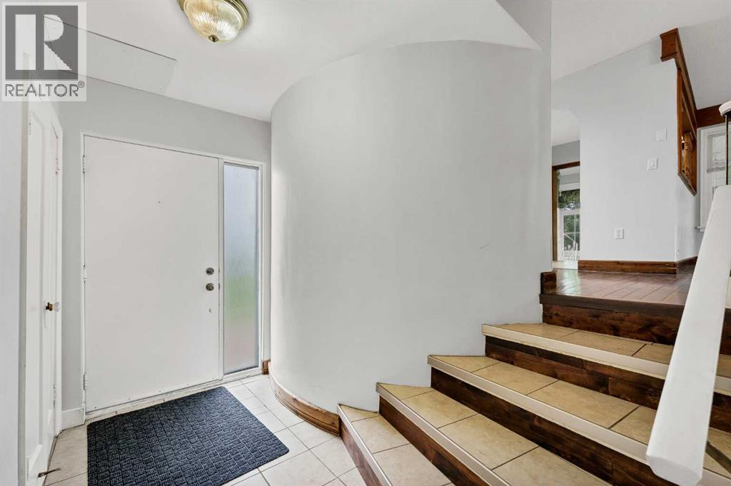315 2 Street NW — photo 6