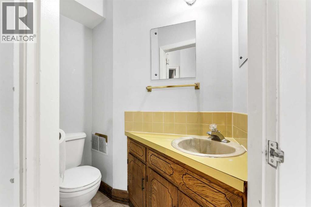 315 2 Street NW — photo 32