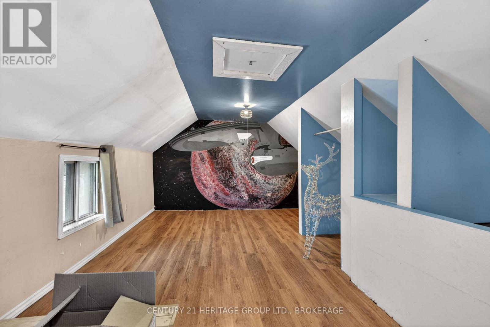 326 DUNDAS STREET - 15