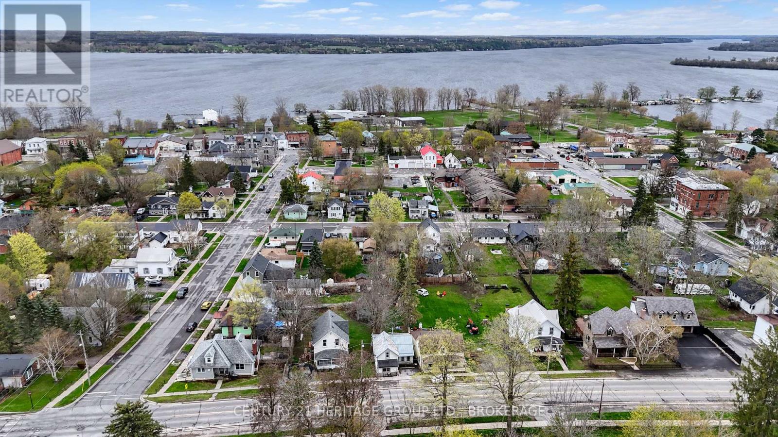 326 DUNDAS STREET - 33