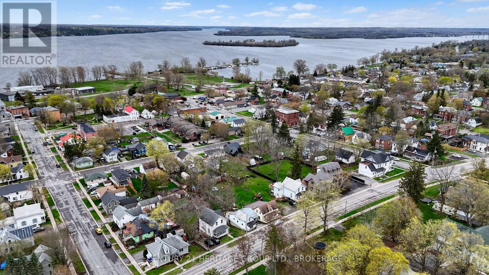326 DUNDAS STREET - 34