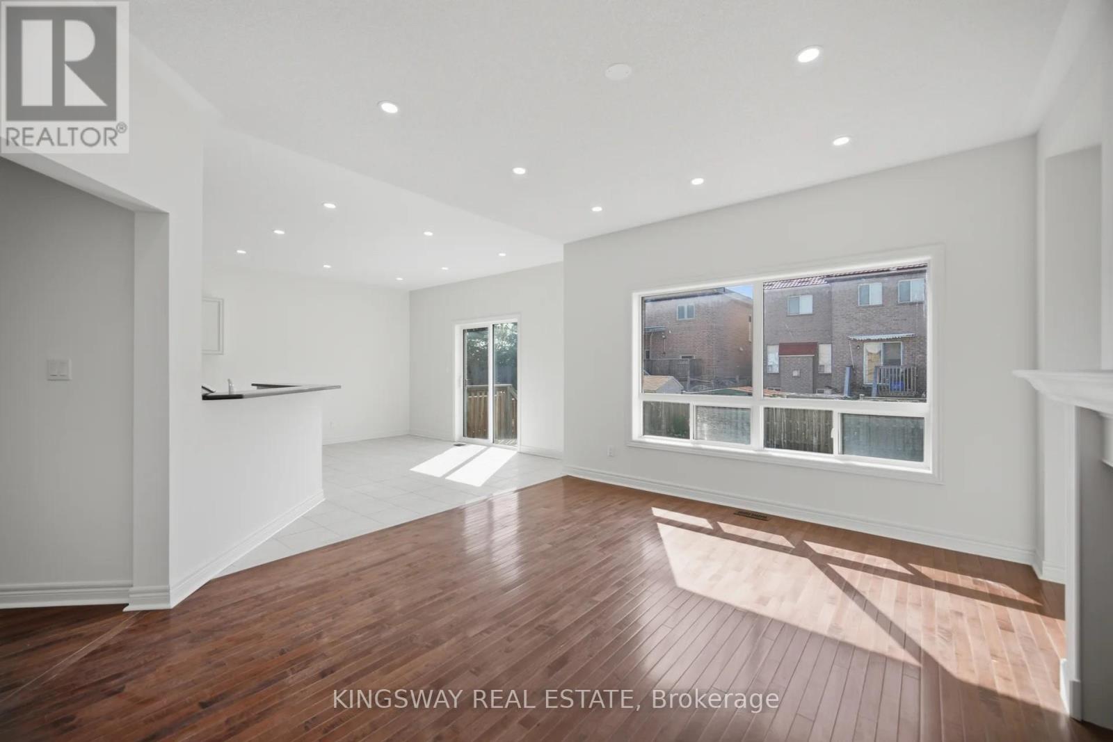 754 WHITE CLOVER WAY - 13