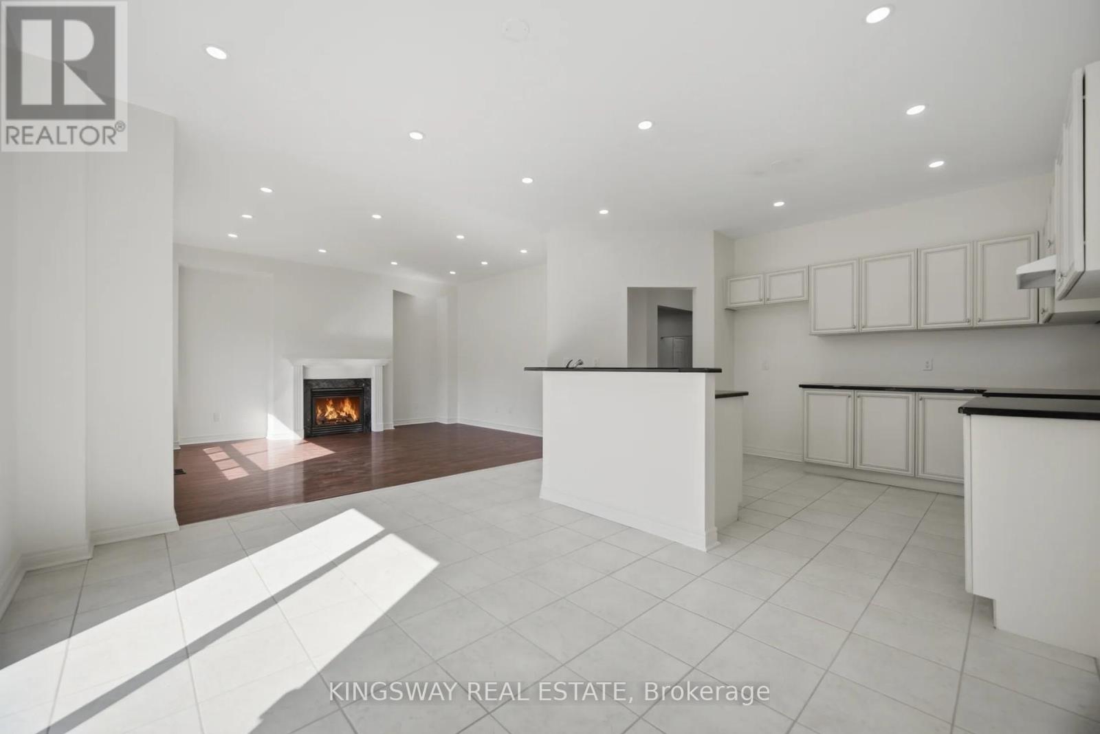 754 WHITE CLOVER WAY - 16