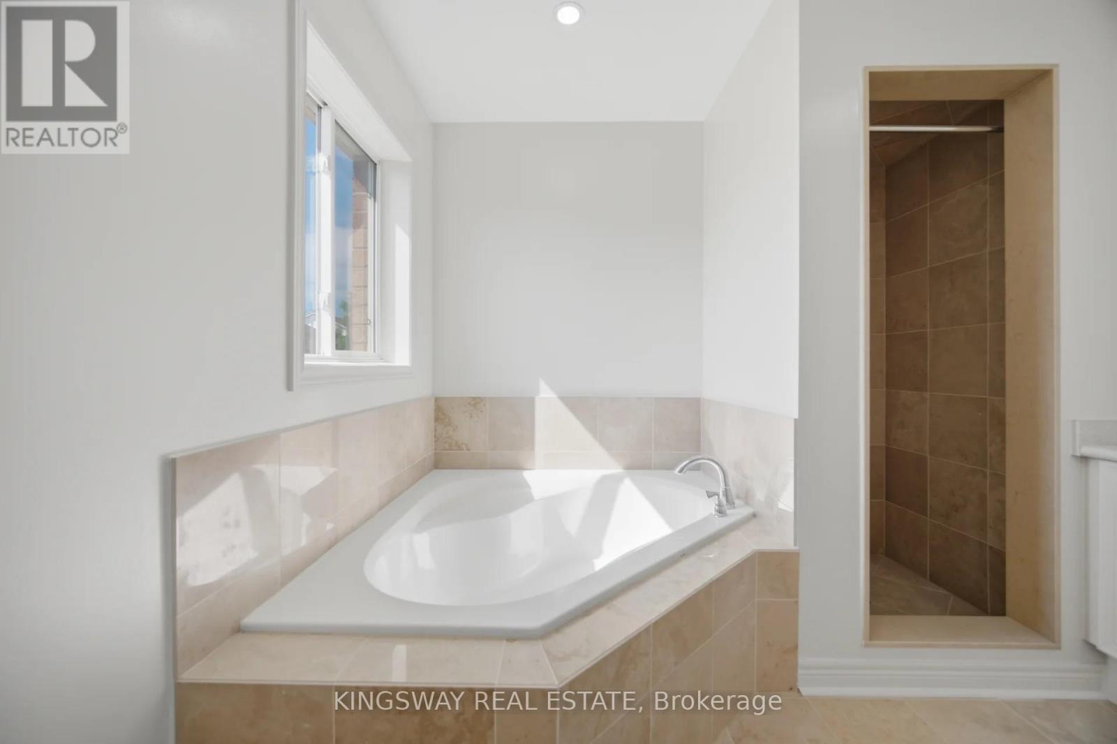 754 WHITE CLOVER WAY - 27