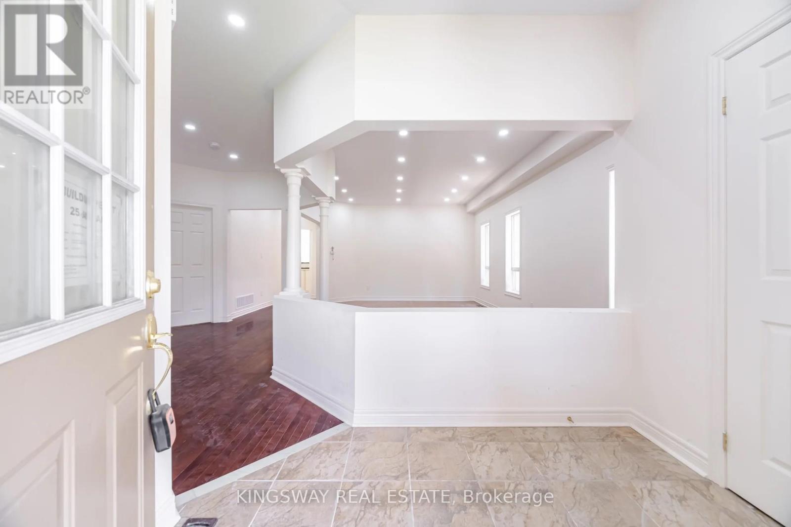 754 WHITE CLOVER WAY - 5