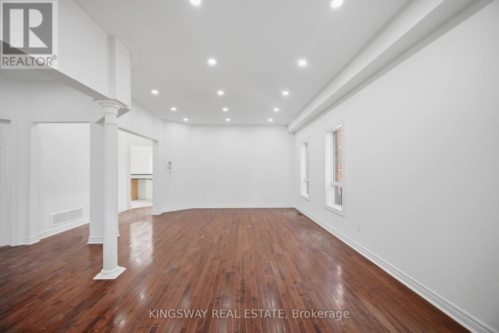 754 WHITE CLOVER WAY - 8