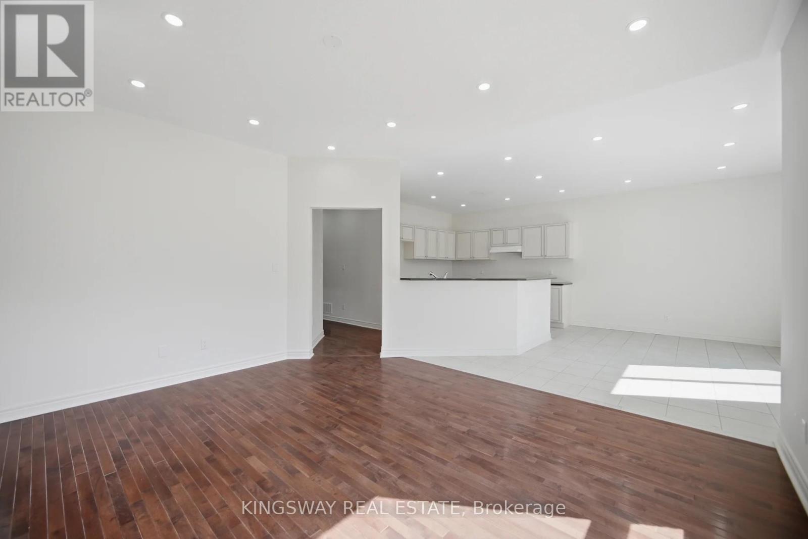 754 WHITE CLOVER WAY - 12