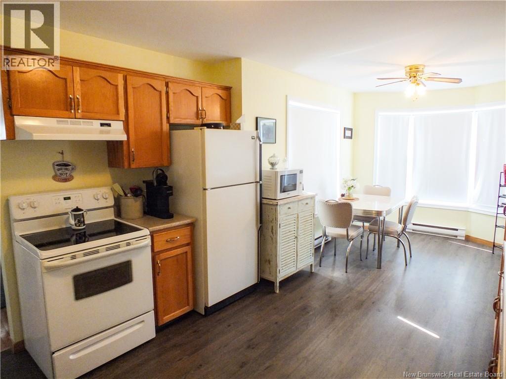 121 Creighton Street South - Image 14