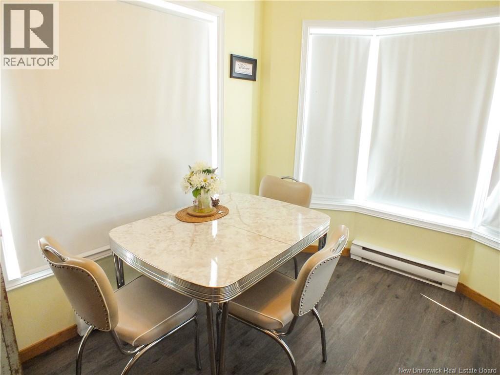 121 Creighton Street South - Image 16