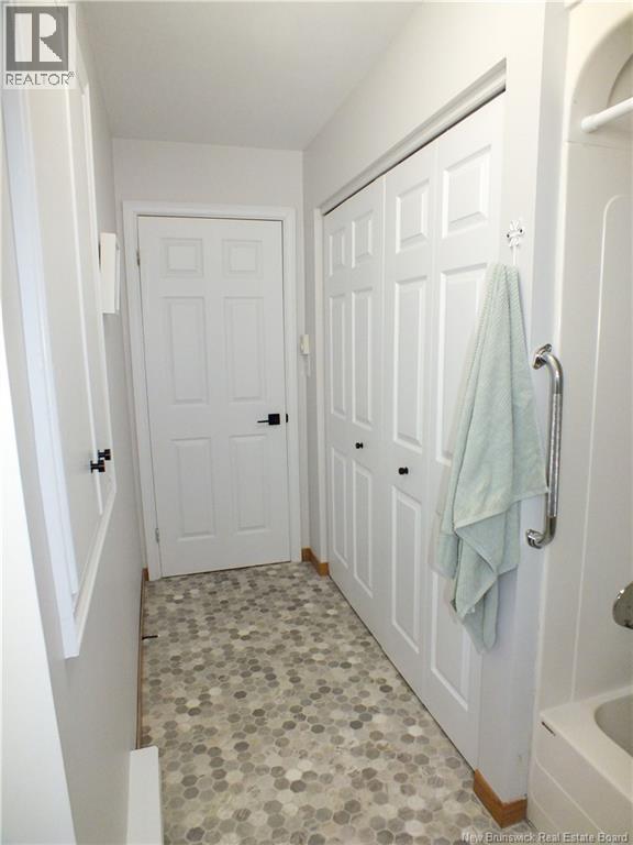 121 Creighton Street South - Image 29