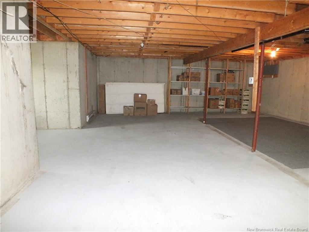 121 Creighton Street South - Image 38