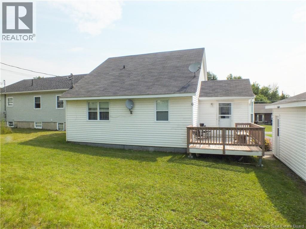 121 Creighton Street South - Image 4