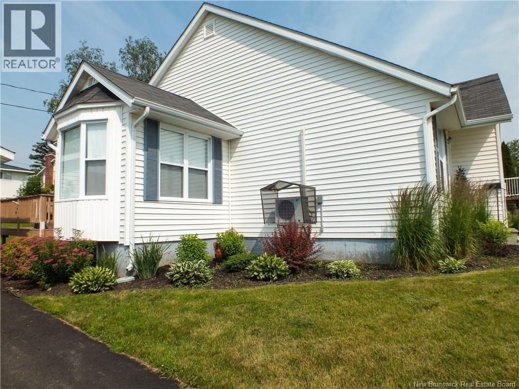121 Creighton Street South - Image 41
