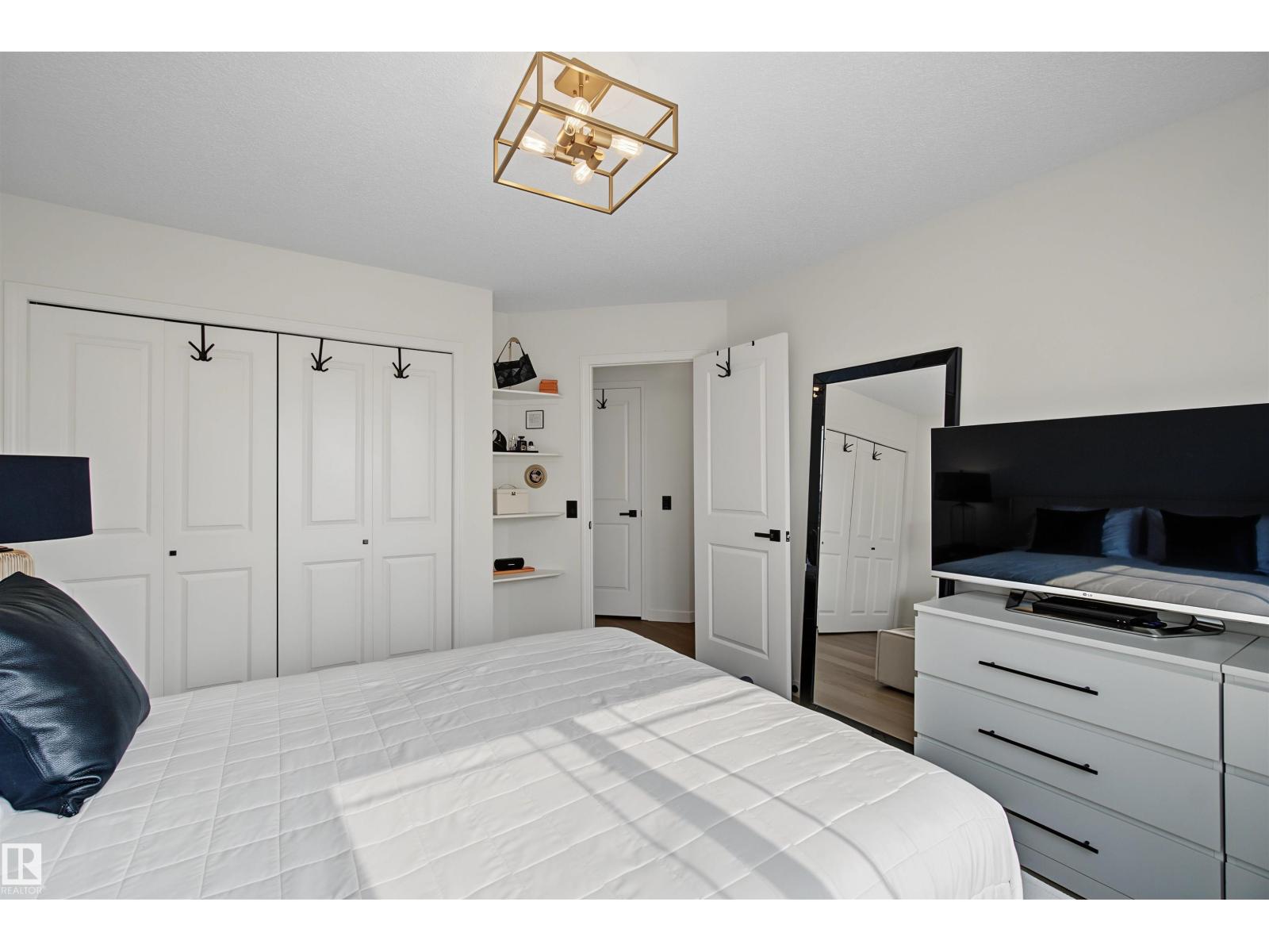 #15 450 HYNDMAN CR NW — photo 32