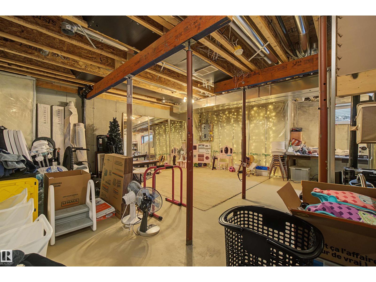#15 450 HYNDMAN CR NW — photo 34