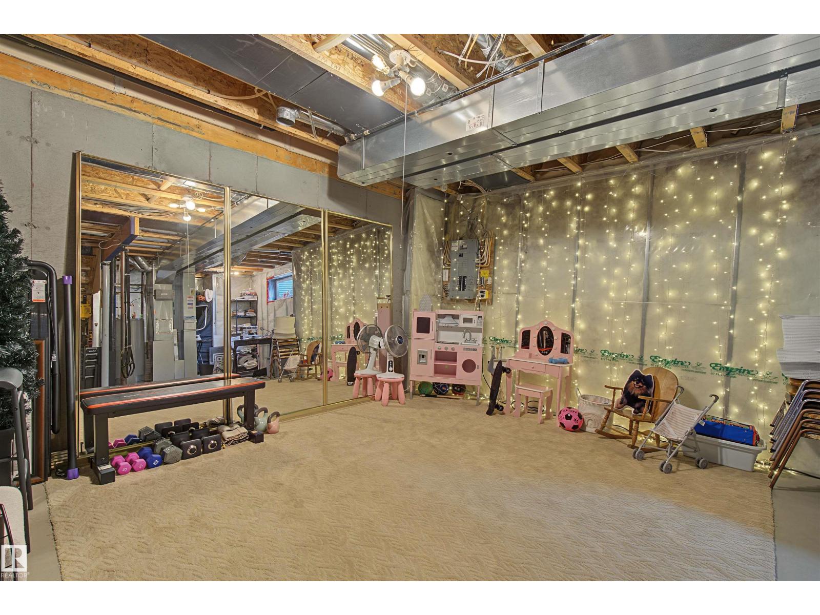 #15 450 HYNDMAN CR NW — photo 35