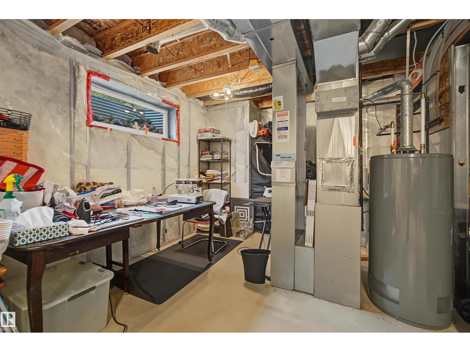 #15 450 HYNDMAN CR NW — photo 37