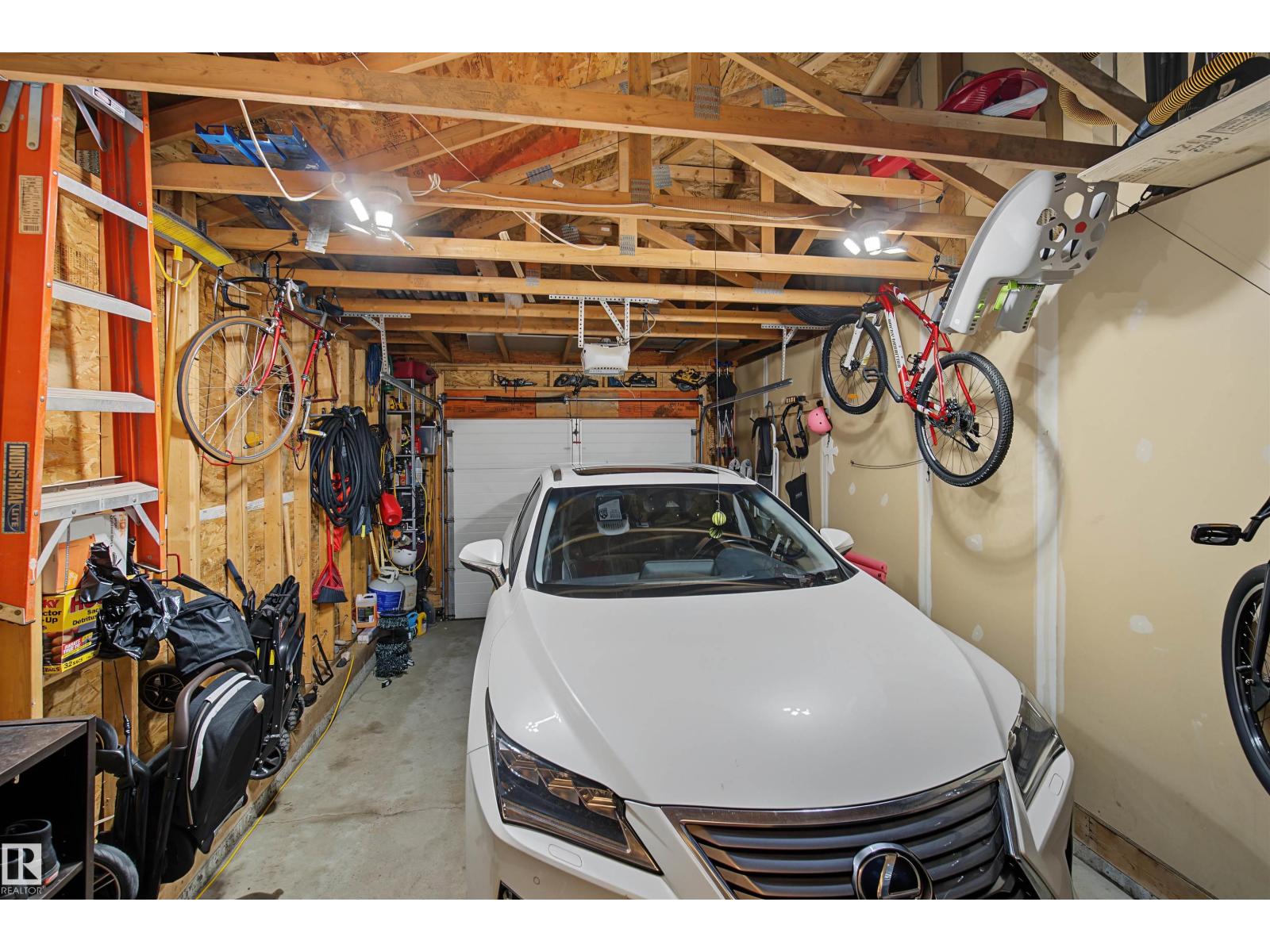 #15 450 HYNDMAN CR NW — photo 38