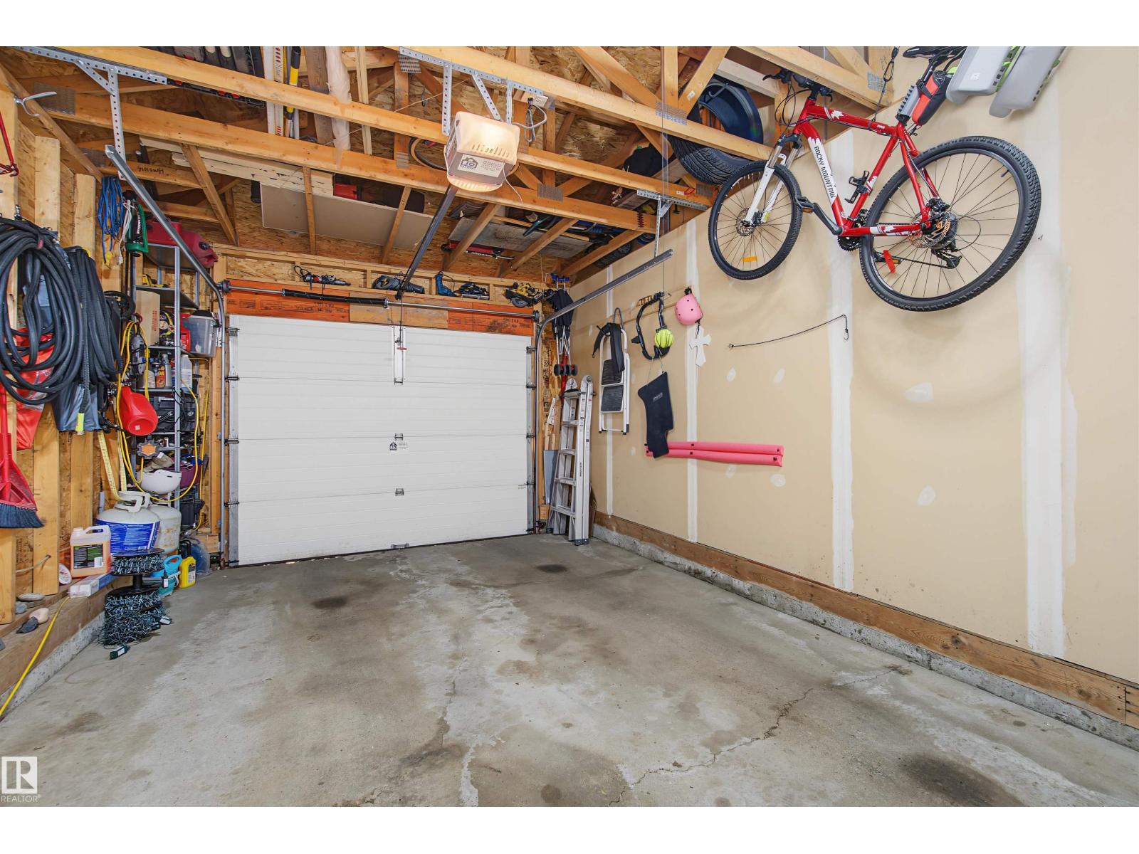 #15 450 HYNDMAN CR NW — photo 39