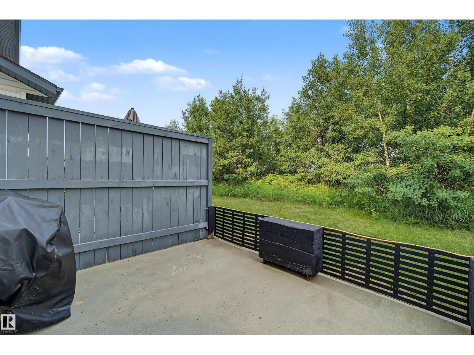 #15 450 HYNDMAN CR NW — photo 41