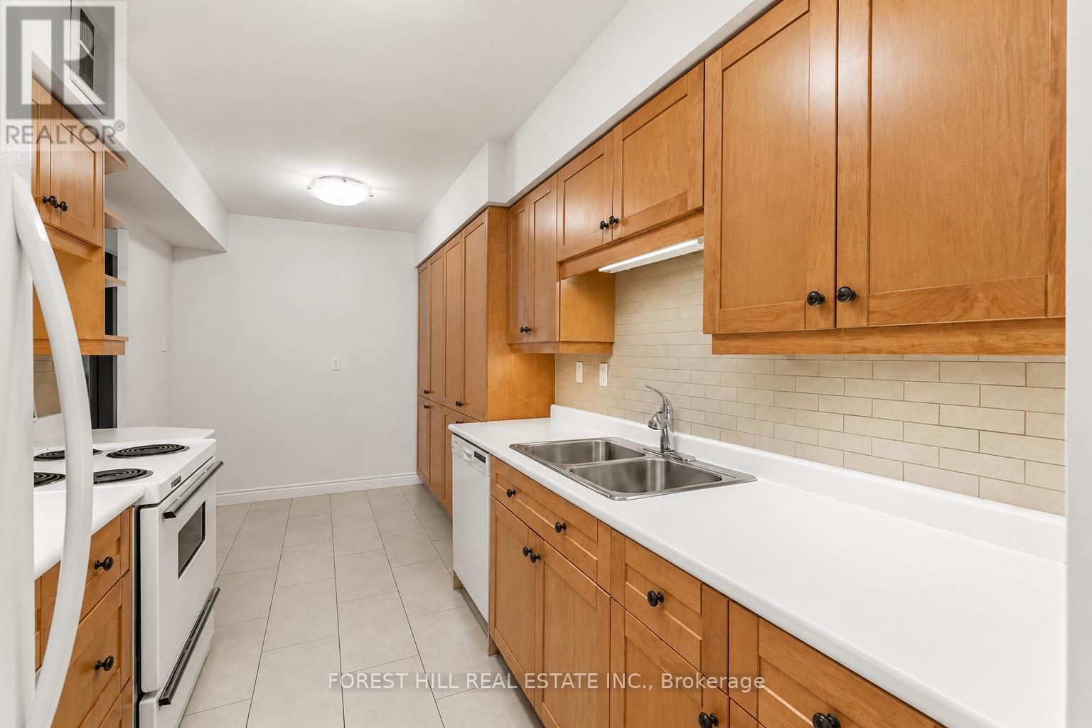 #706 100 CANYON AVENUE - 15