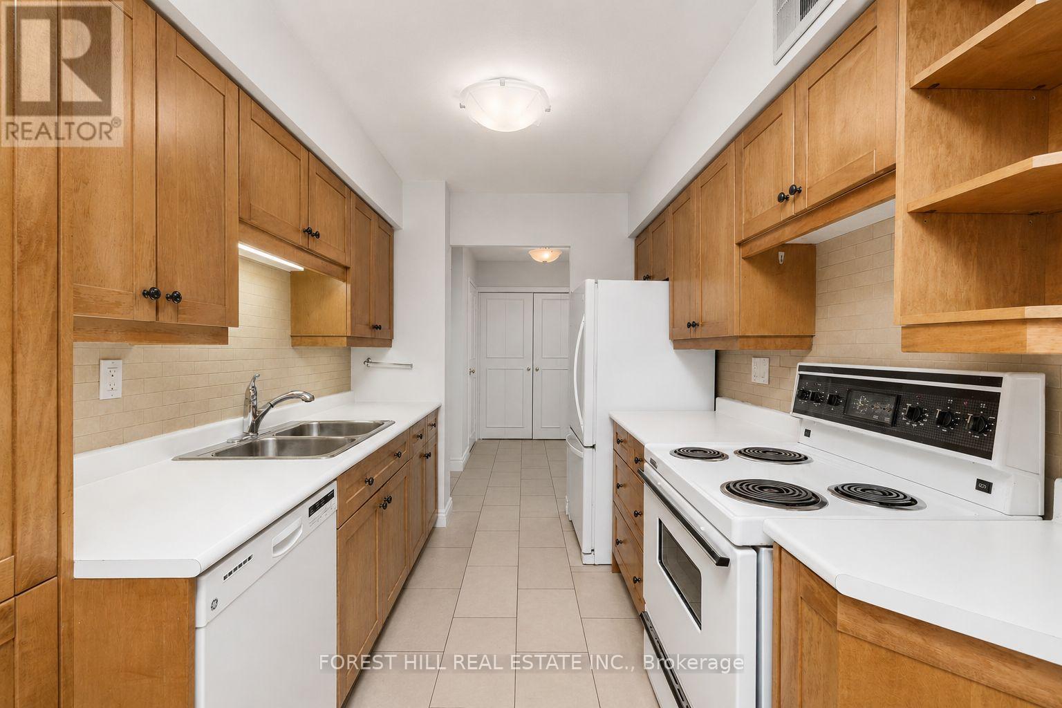 #706 100 CANYON AVENUE - 17