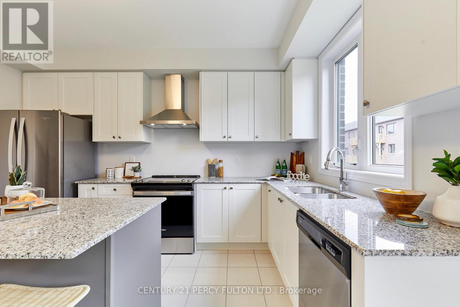 15 DOUET LANE - 18