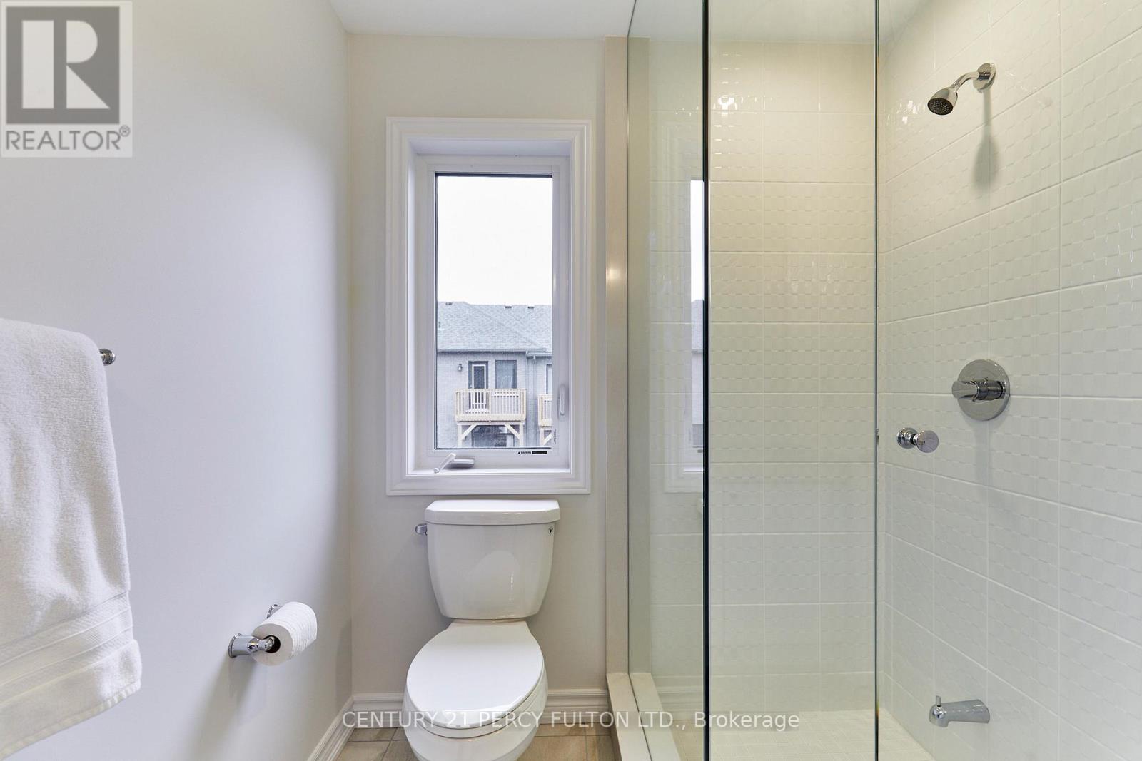 15 DOUET LANE - 26