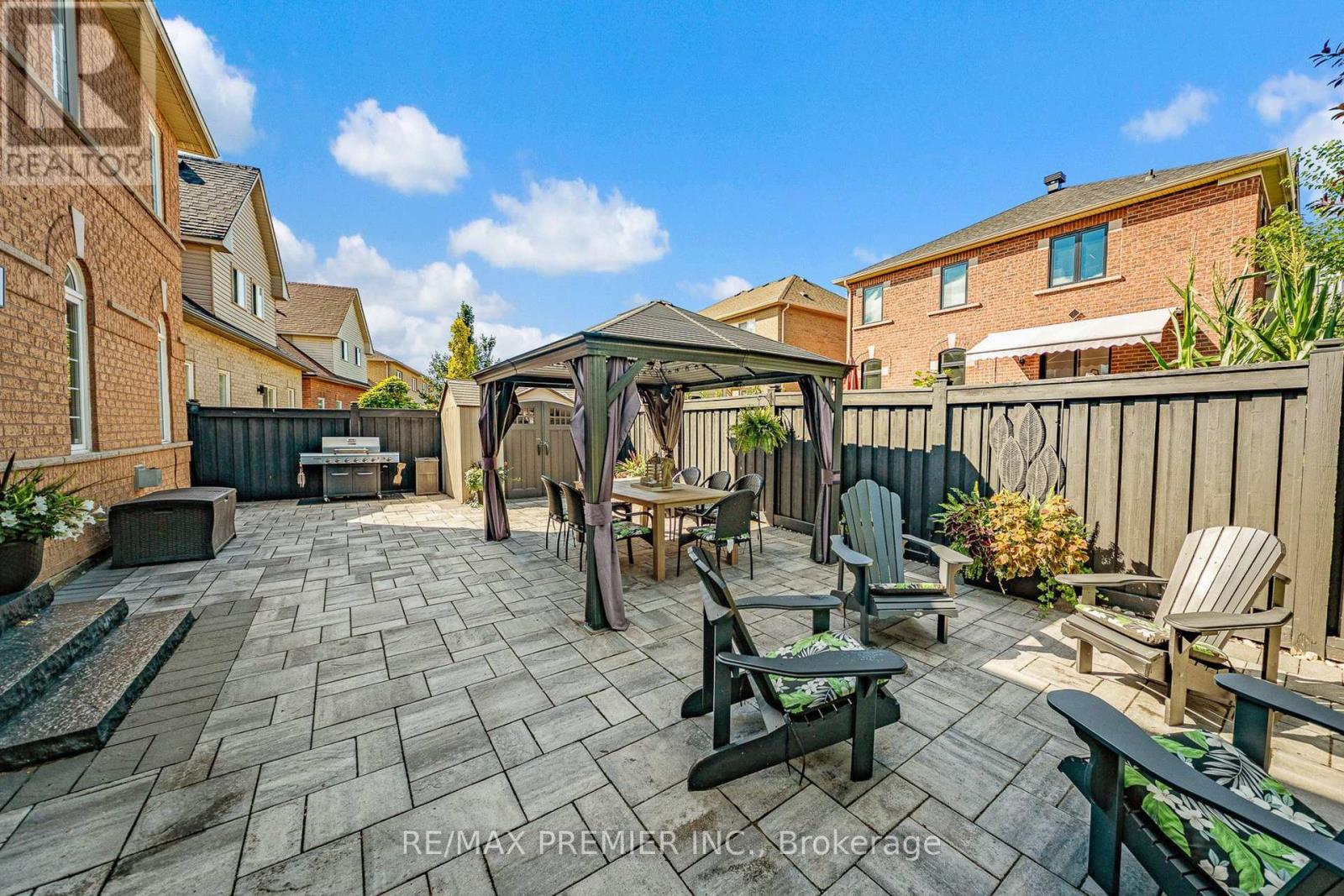 124 KINGSVIEW DRIVE - 30