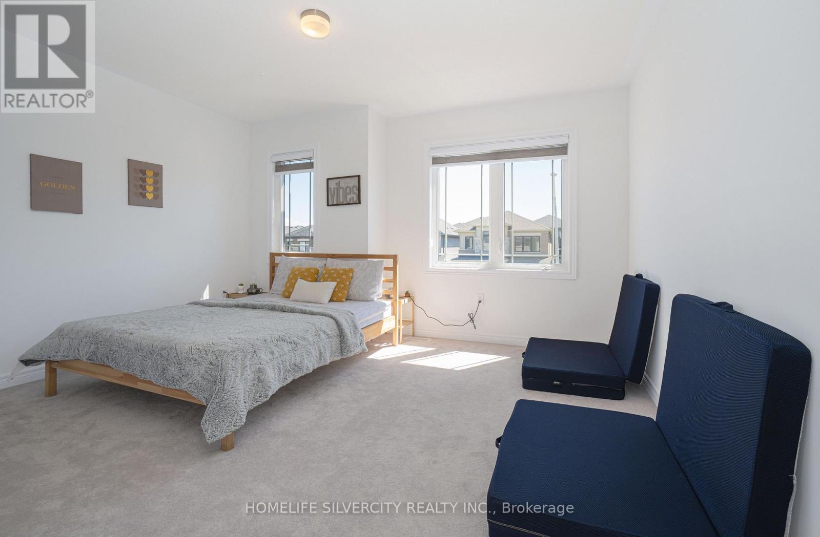 12 KINGSBURY TRAIL - 30