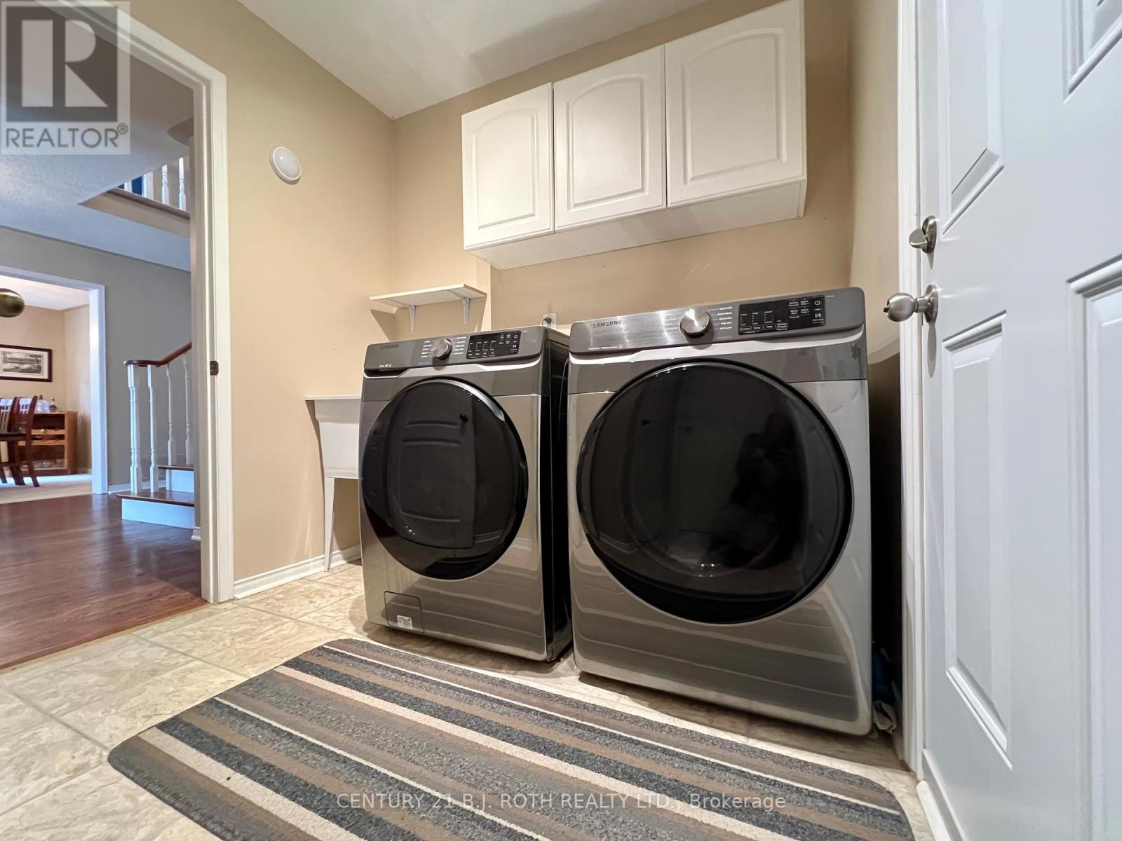 47 LOOKER DRIVE - 22