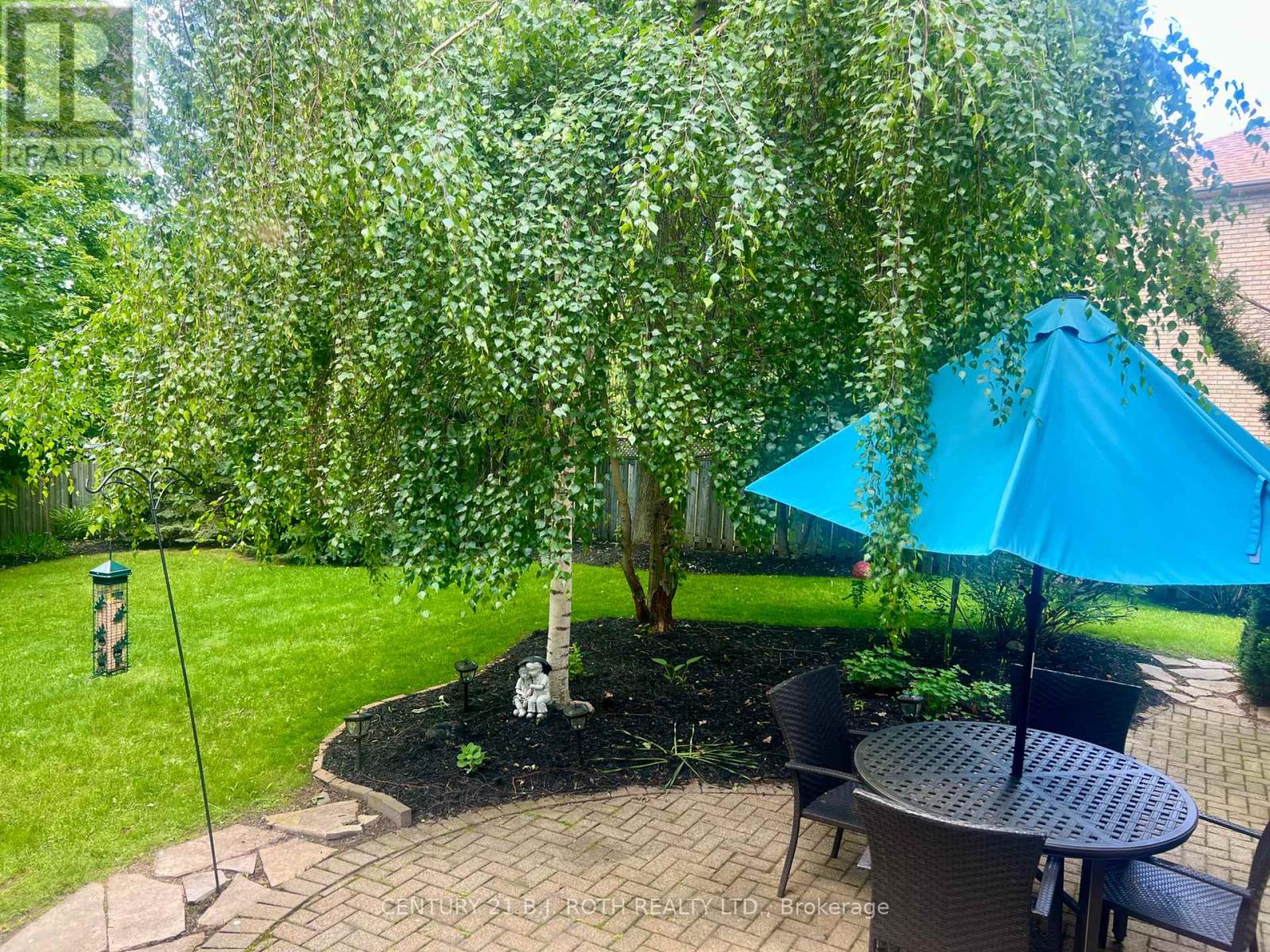 47 LOOKER DRIVE - 46
