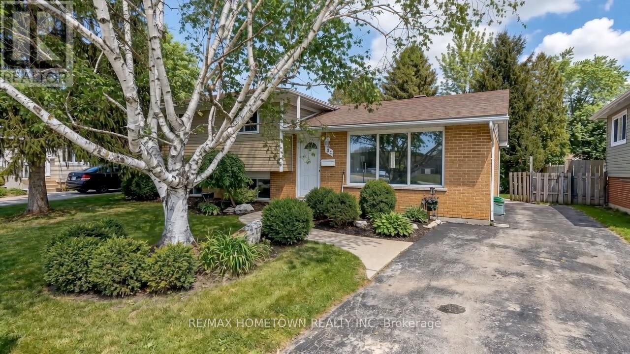 31 VANIER DRIVE - 1
