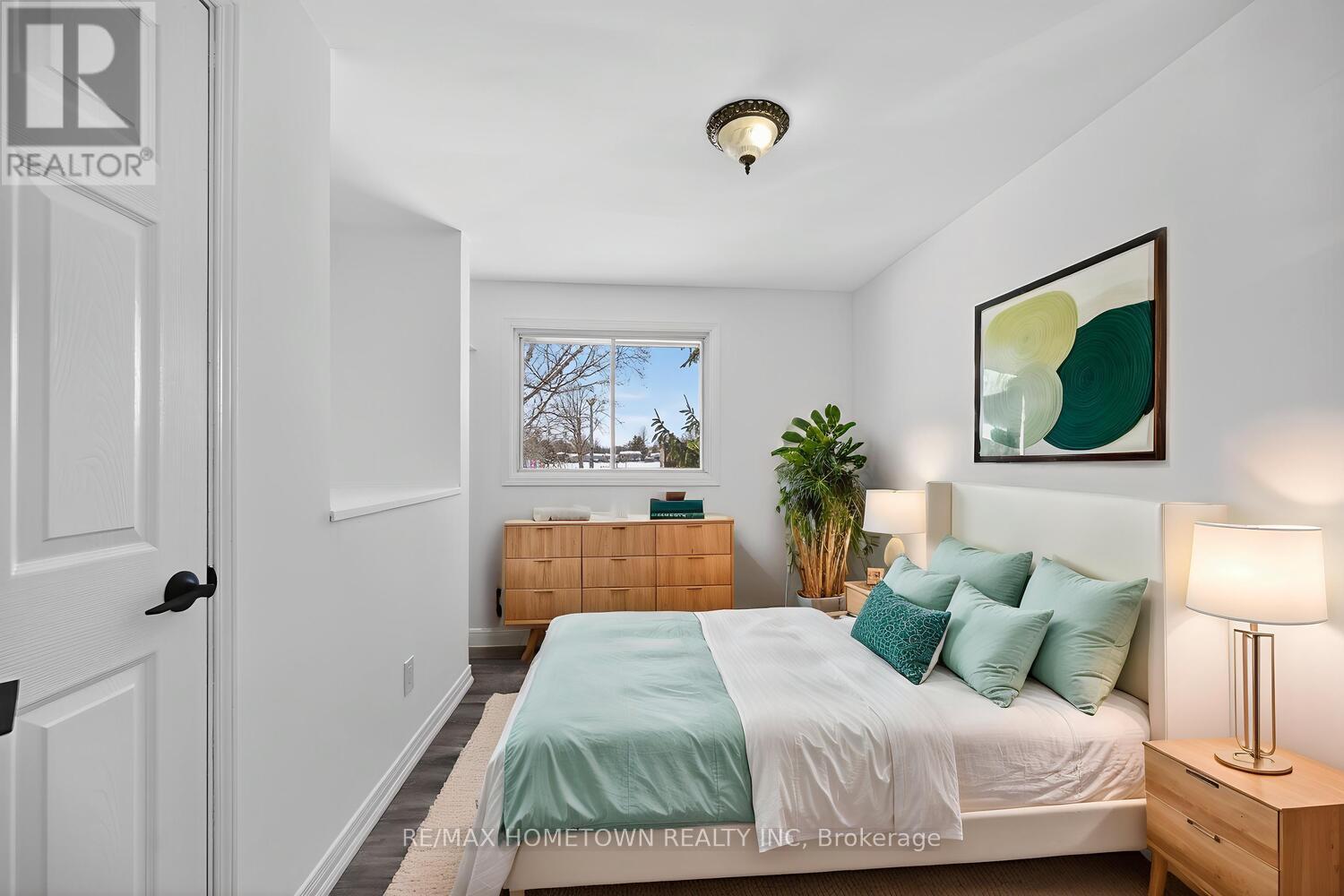 31 VANIER DRIVE - 18