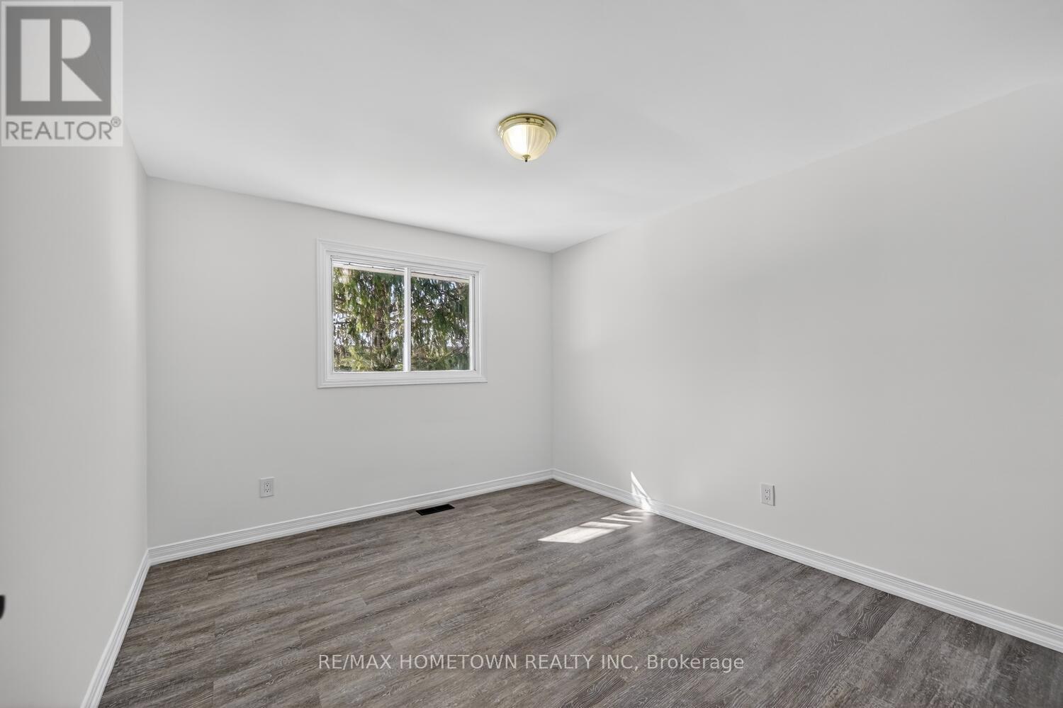 31 VANIER DRIVE - 21