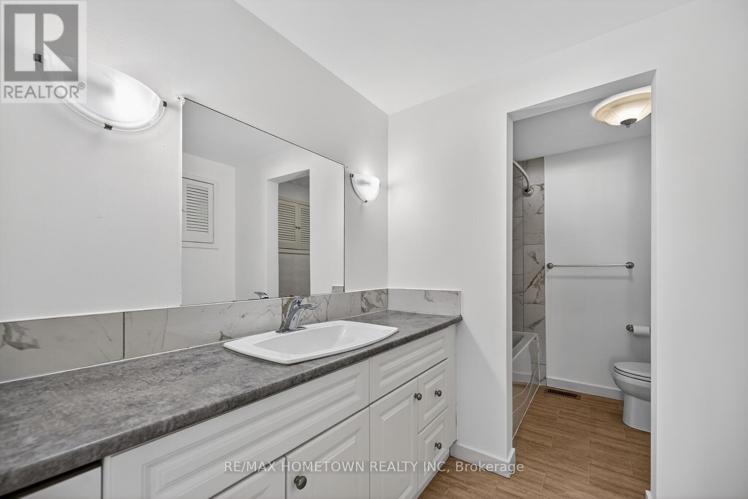 31 VANIER DRIVE - 24