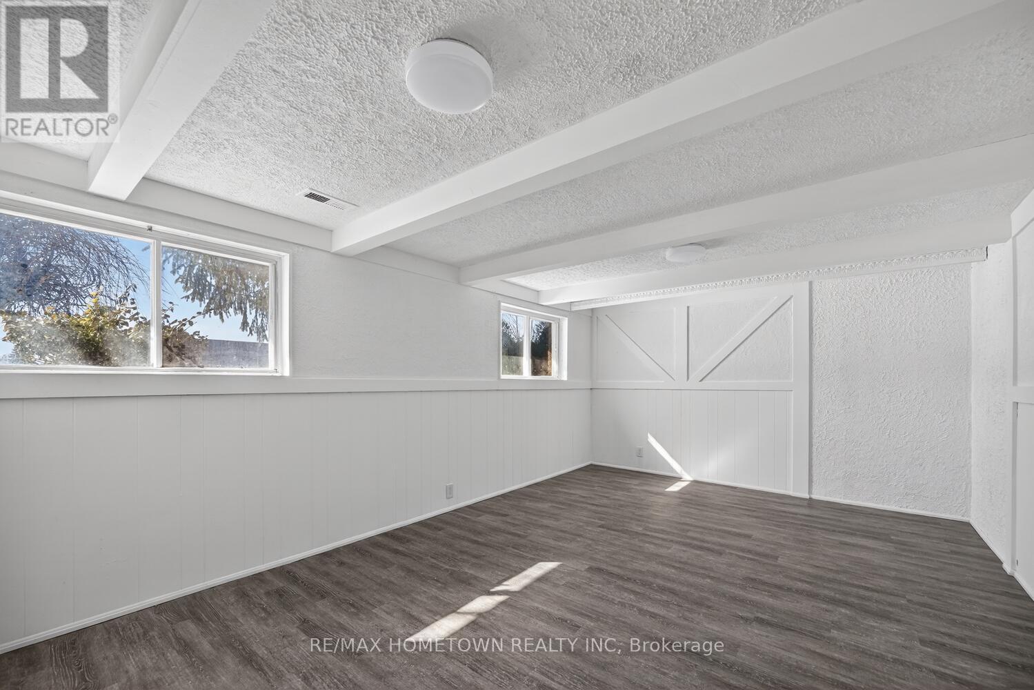 31 VANIER DRIVE - 27