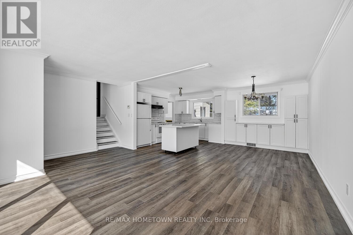 31 VANIER DRIVE - 7
