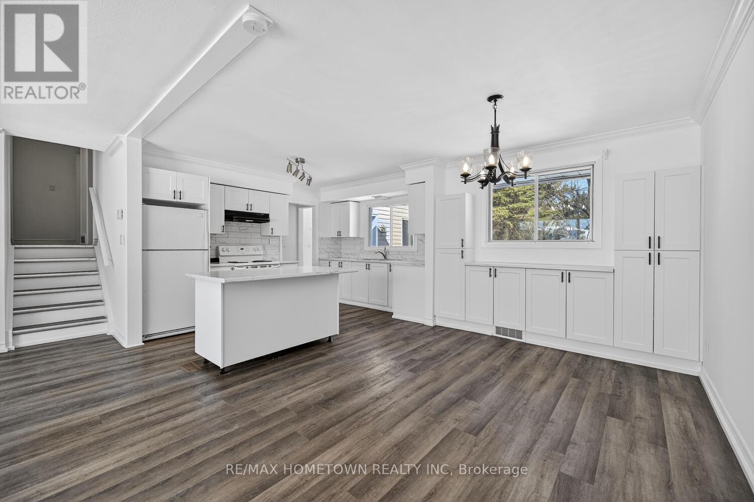 31 VANIER DRIVE - 8