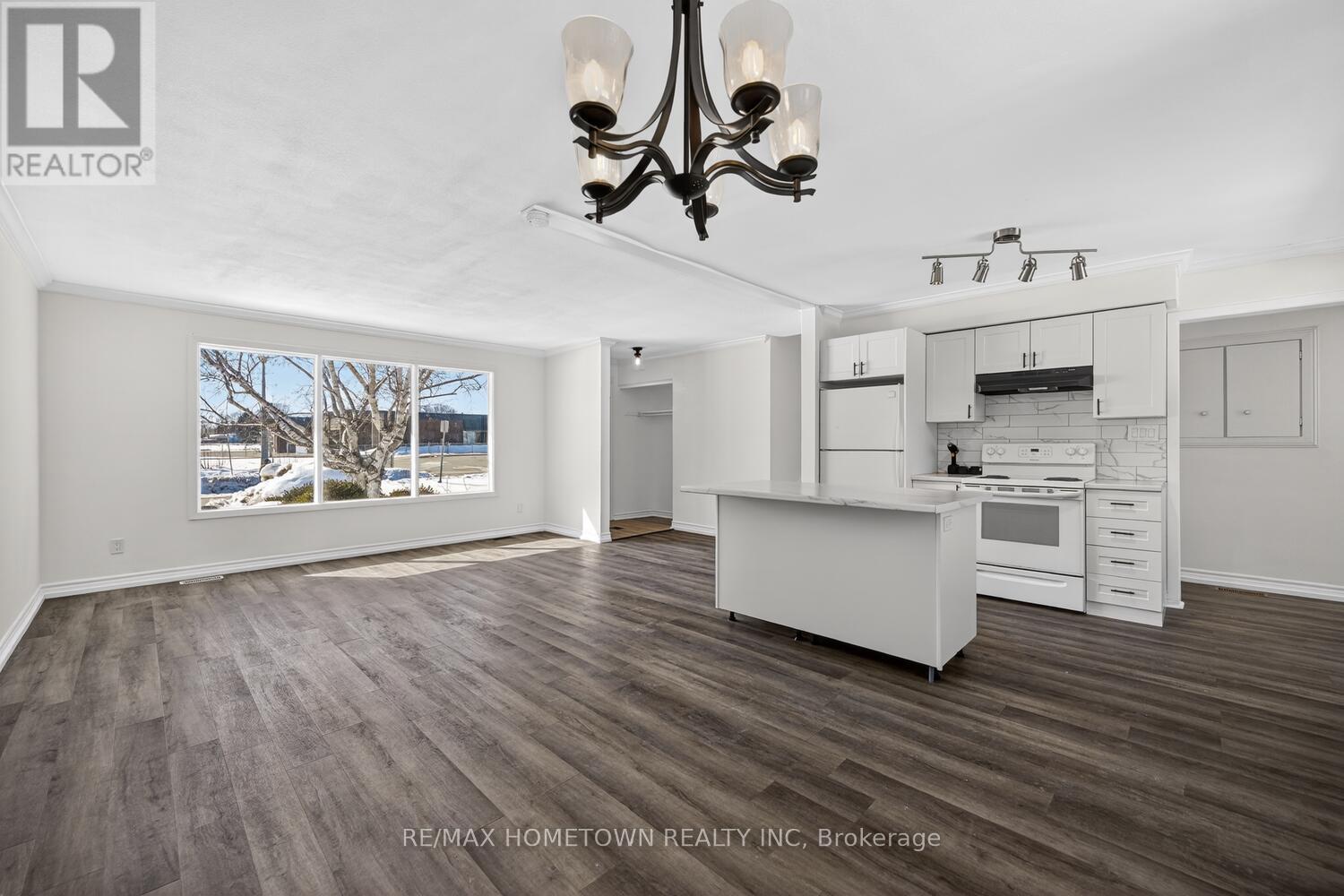 31 VANIER DRIVE - 9