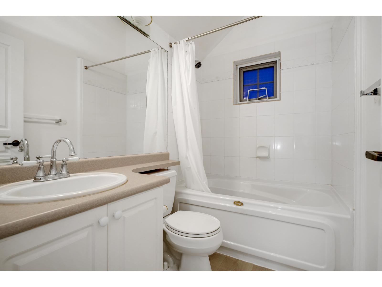 3 Bed, 4 Bath House for Sale in Surrey – 5 15432 16A AVENUE, Surrey – MLS# R3141604 - Image 13