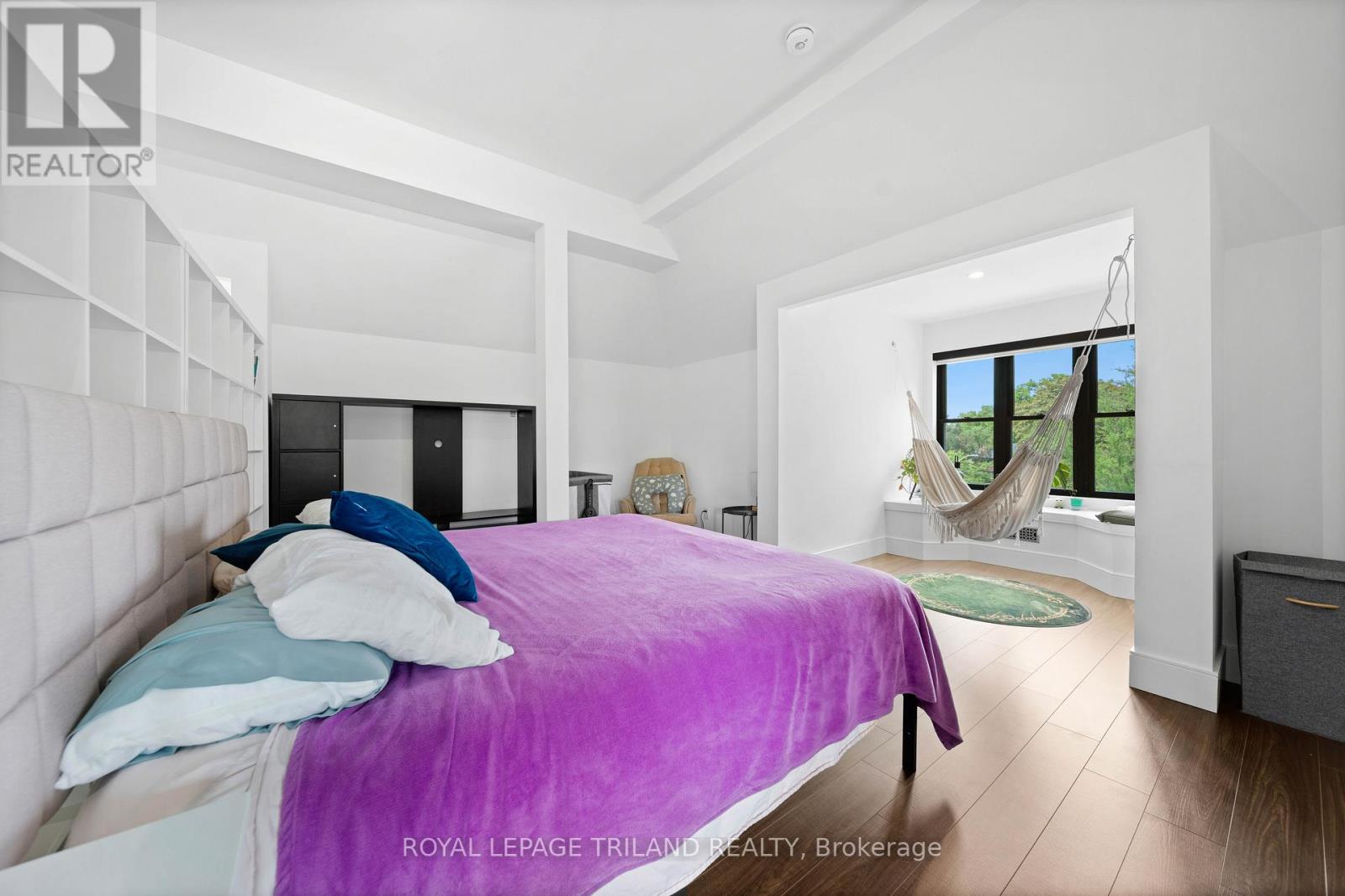#3 130 WINDSOR CRESCENT - 29
