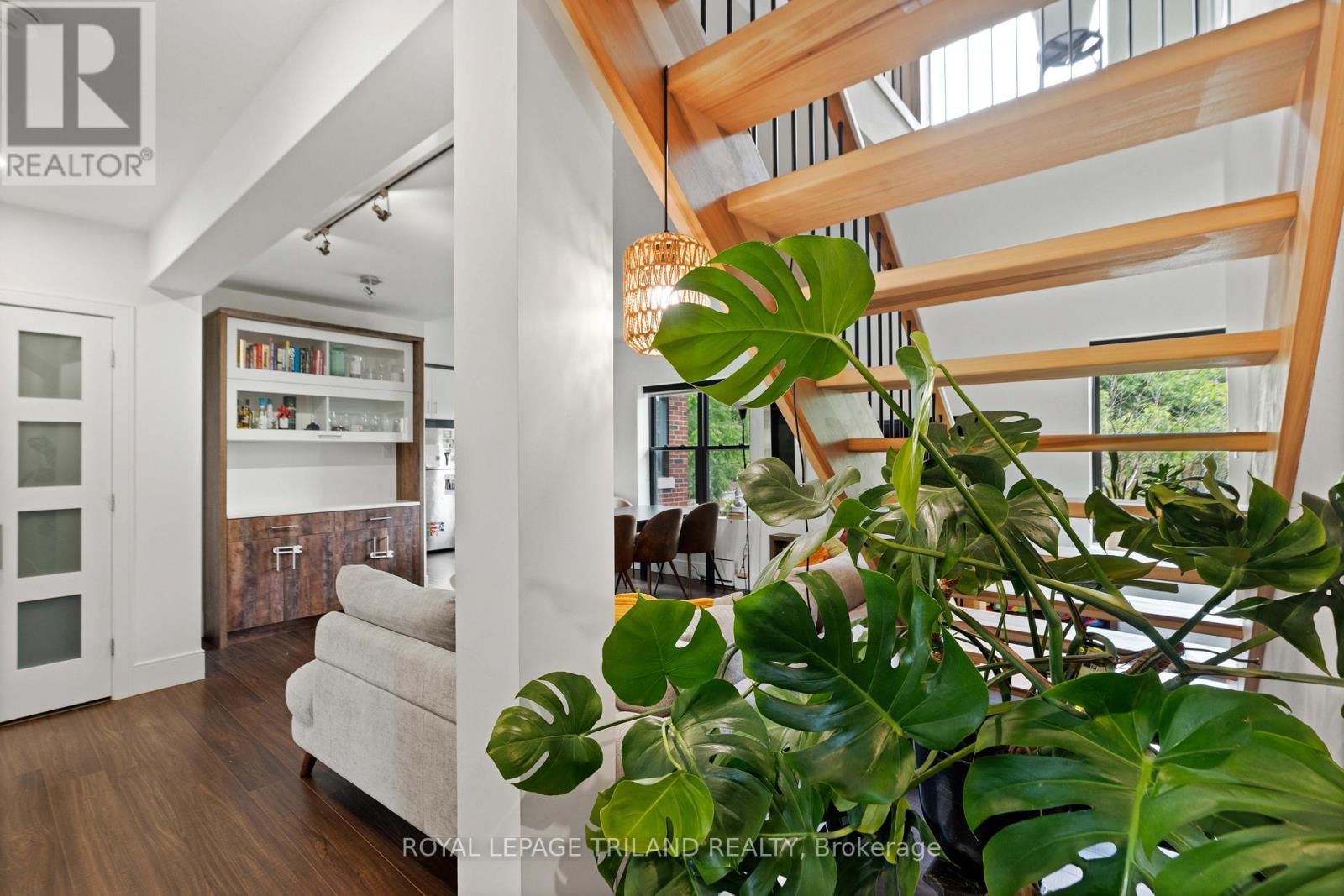 #3 130 WINDSOR CRESCENT - 7