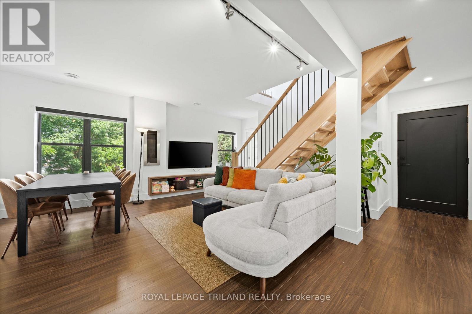 #3 130 WINDSOR CRESCENT - 8
