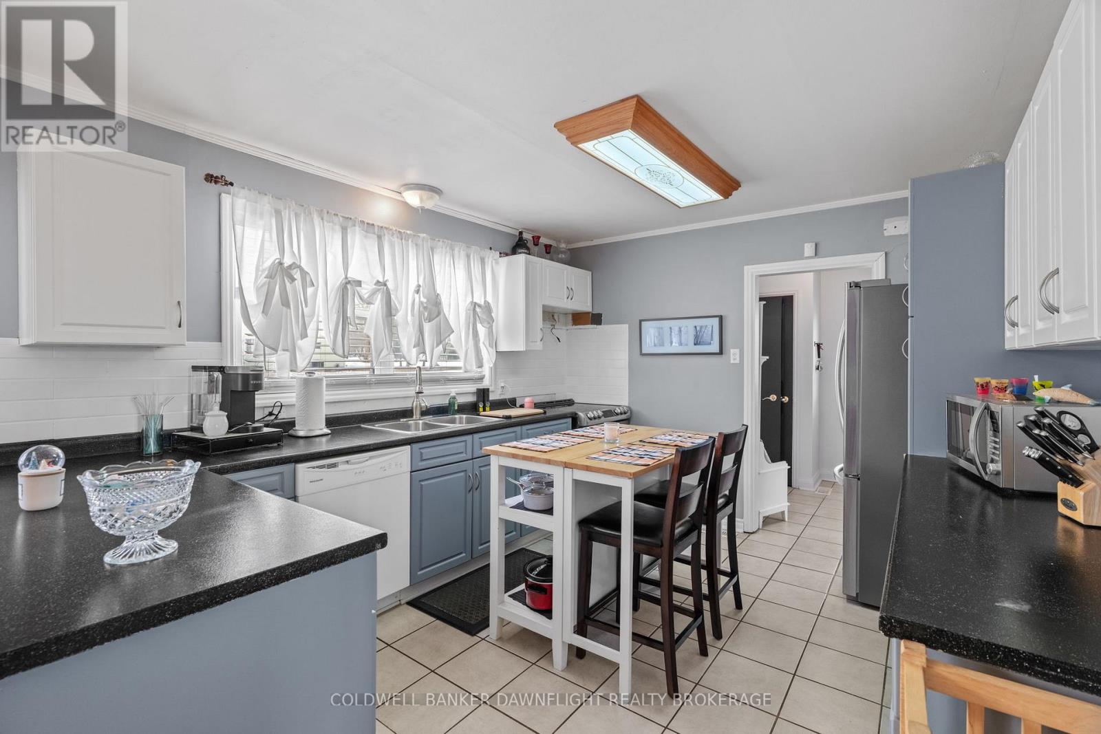 115 COLUMBIA DRIVE - Image 7
