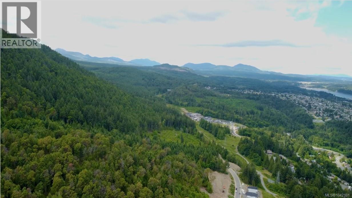 443 Thetis Dr, Ladysmith