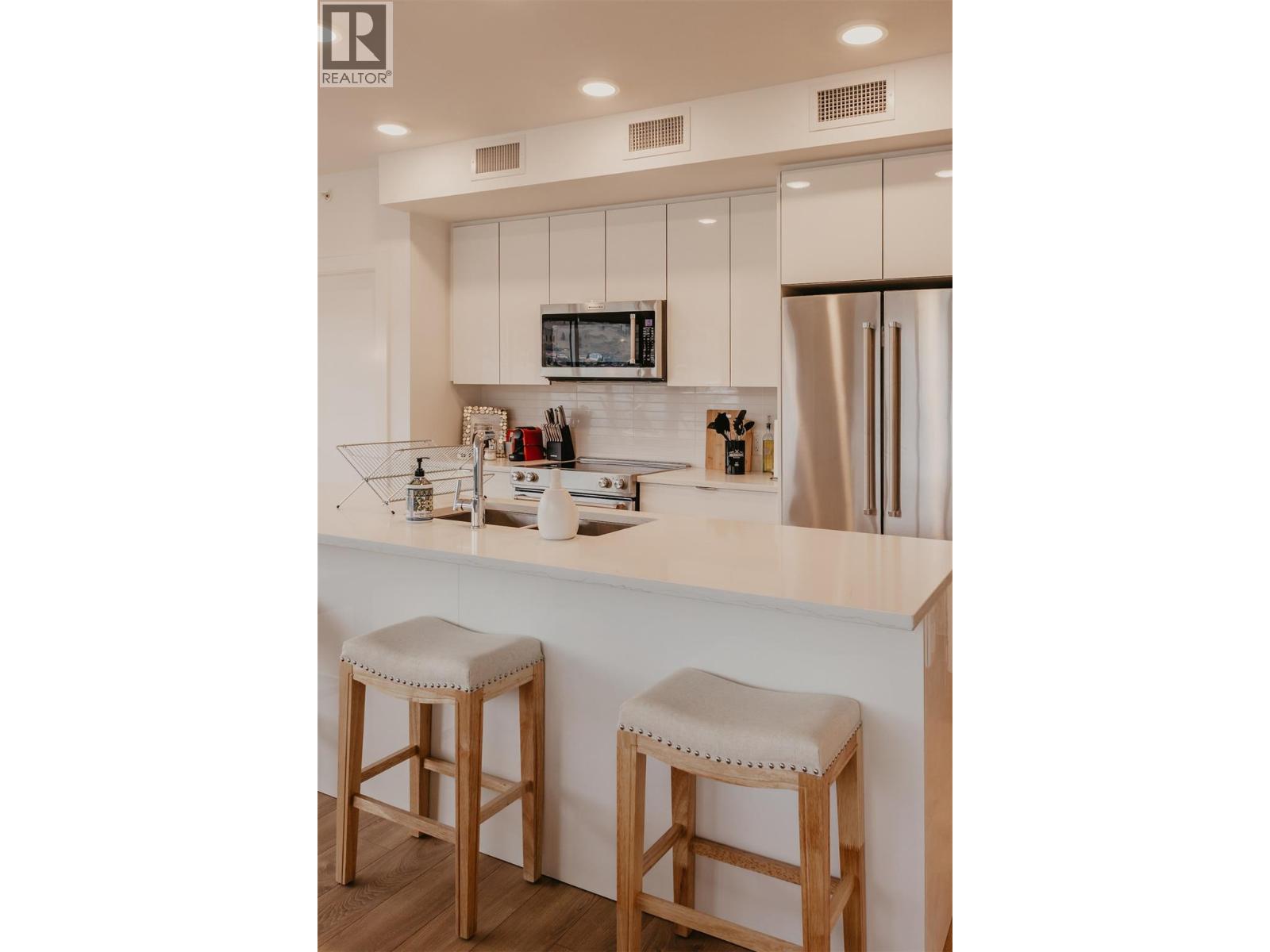 #405 1232 Ellis Street - 72