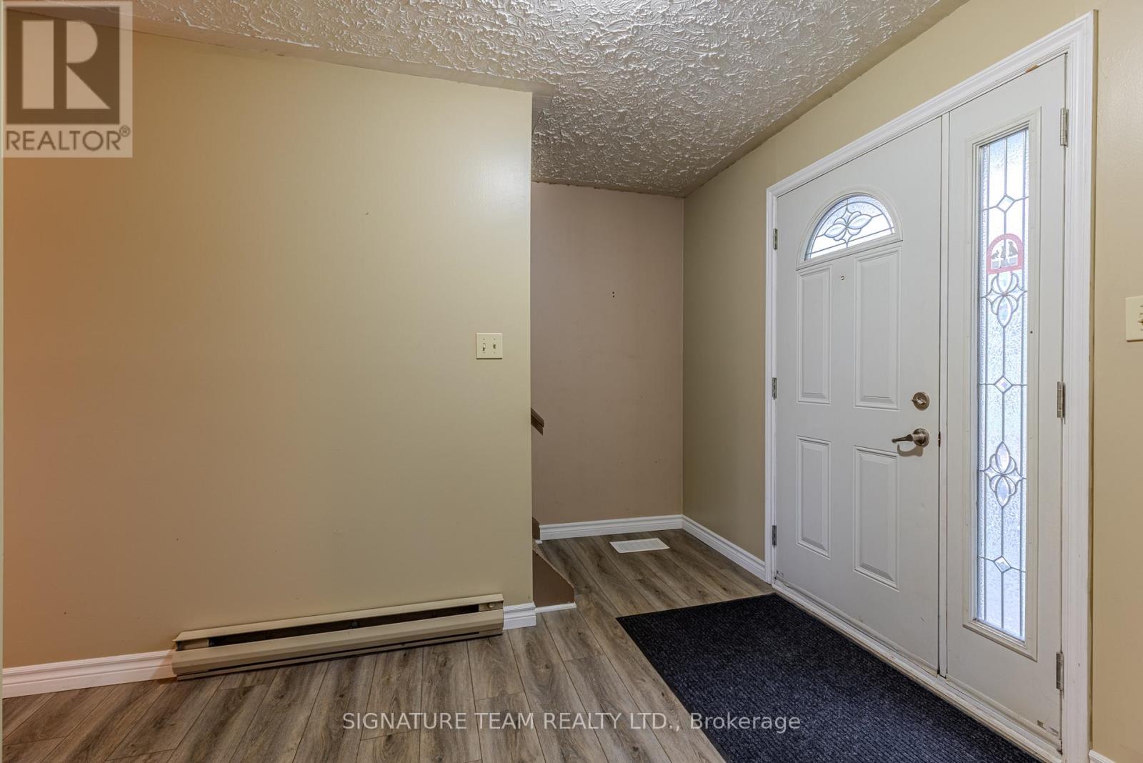 3 Bed, 3 Bath House for Sale in Pembroke – 401 BROADVIEW DRIVE, Pembroke – MLS# X13514654 - Image 23