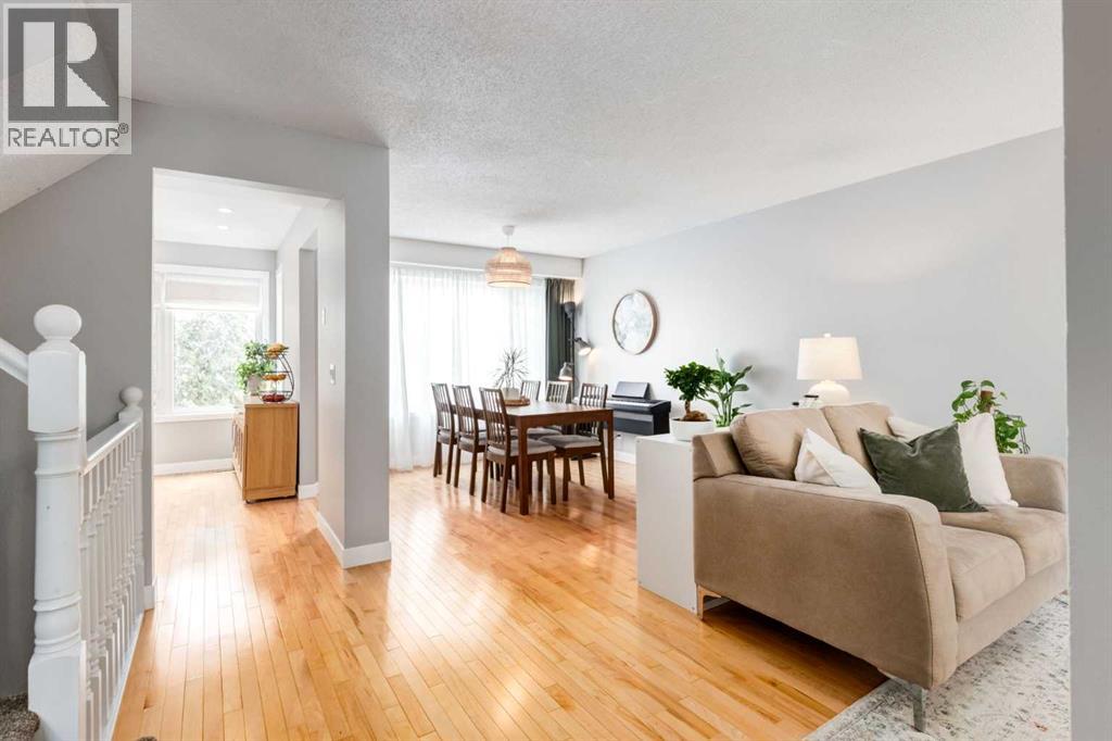 88 Coachway Gardens SW - photo 5