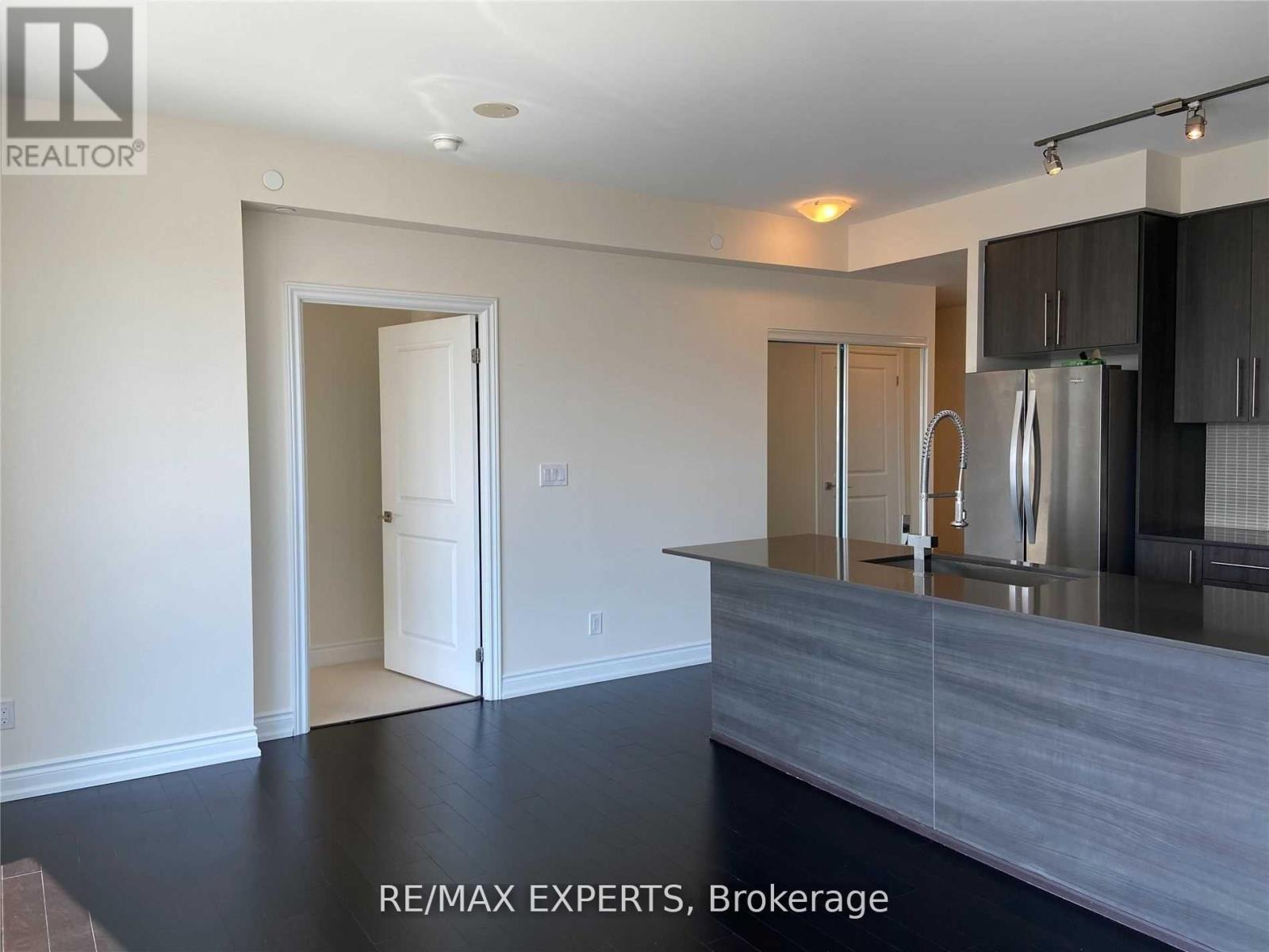 #1002 510 CURRAN PLACE - 20